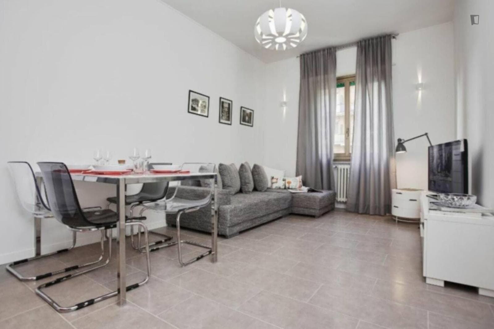 Charming 2 bedroom apartment close by Piazza Istria in Milan photo 1