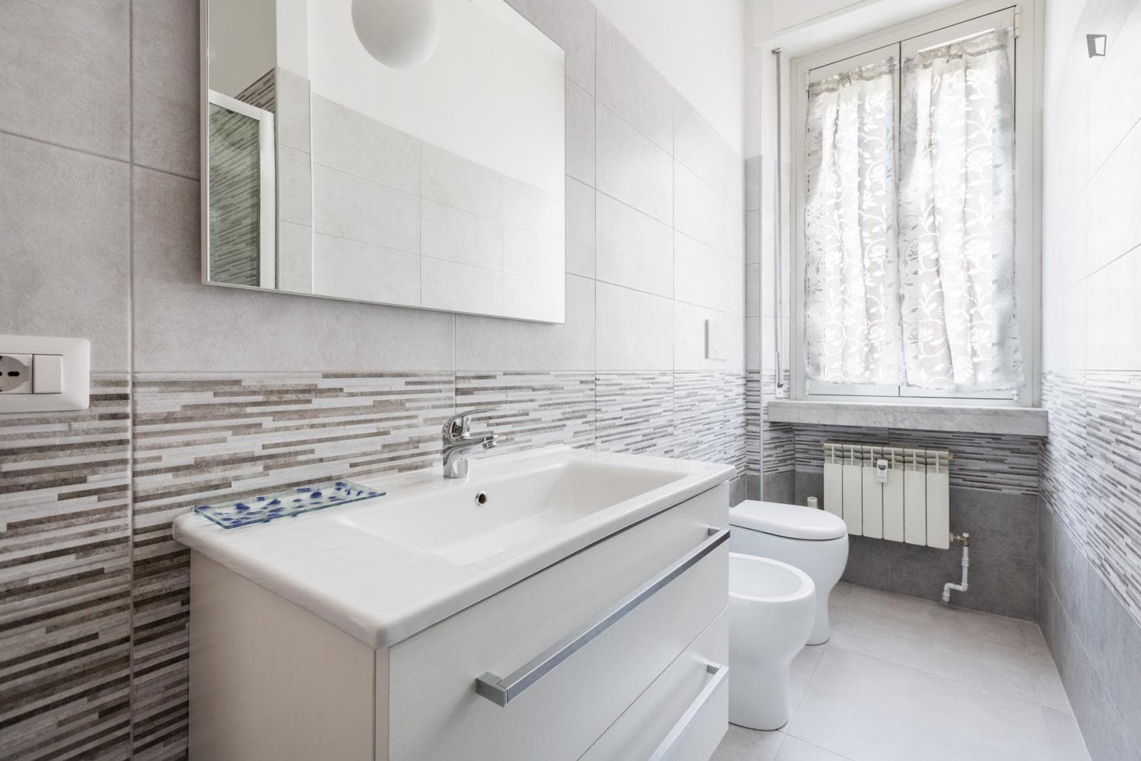 Charming1-bedroom apartment near Parco della Resistenza photo 1