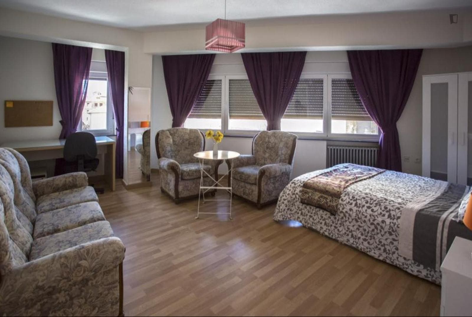 Incredible single bedroom close to La Alamedilla train station photo 1