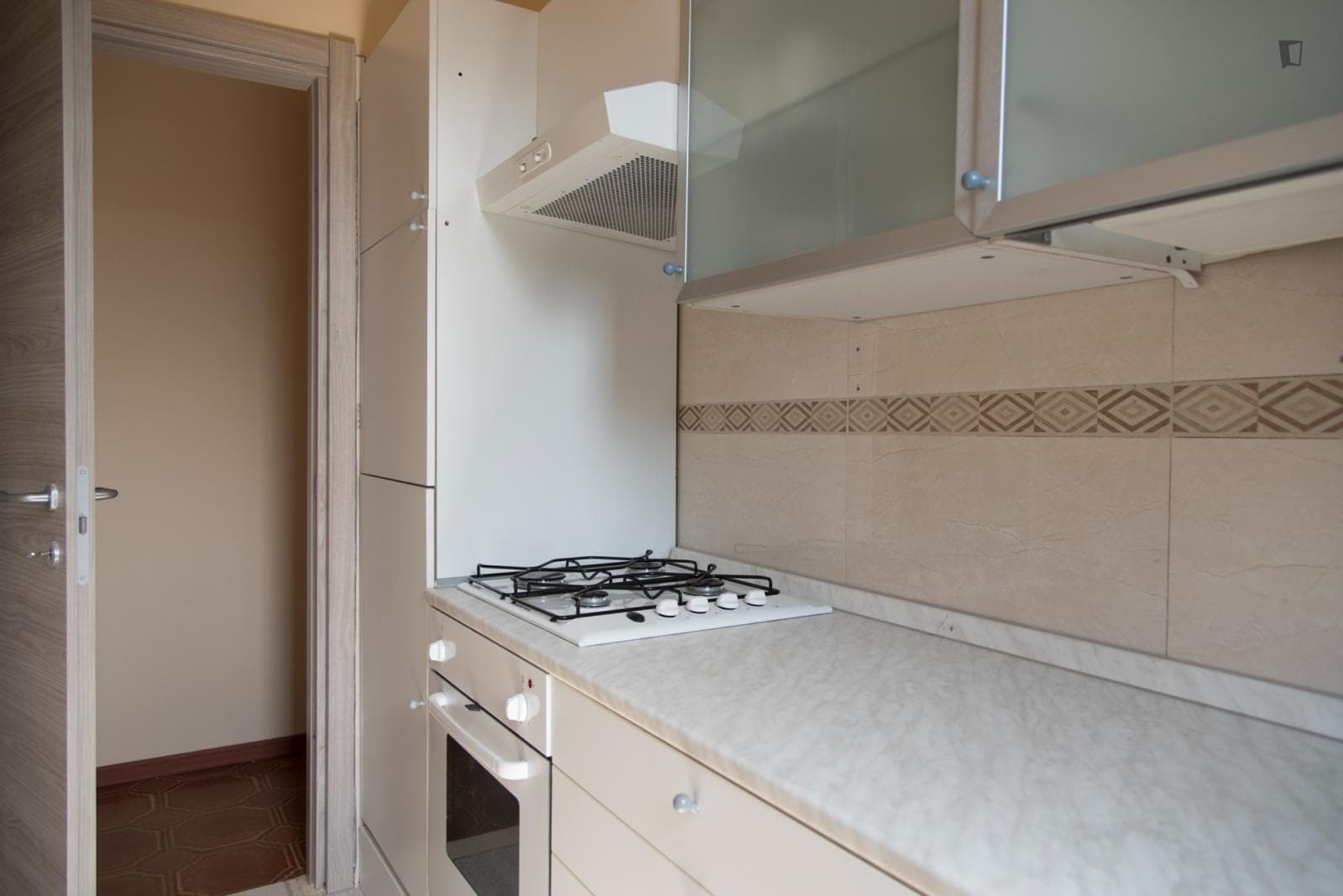 Wide and Luminous two-bedroom apartment near MarcheMetro photo 1