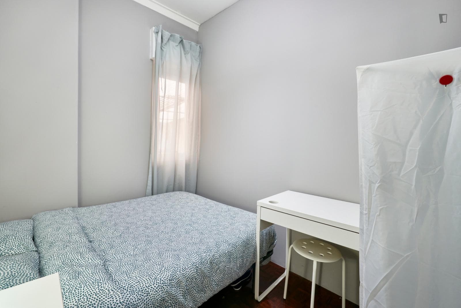 Nice double bedroom in residential Benfica photo 1