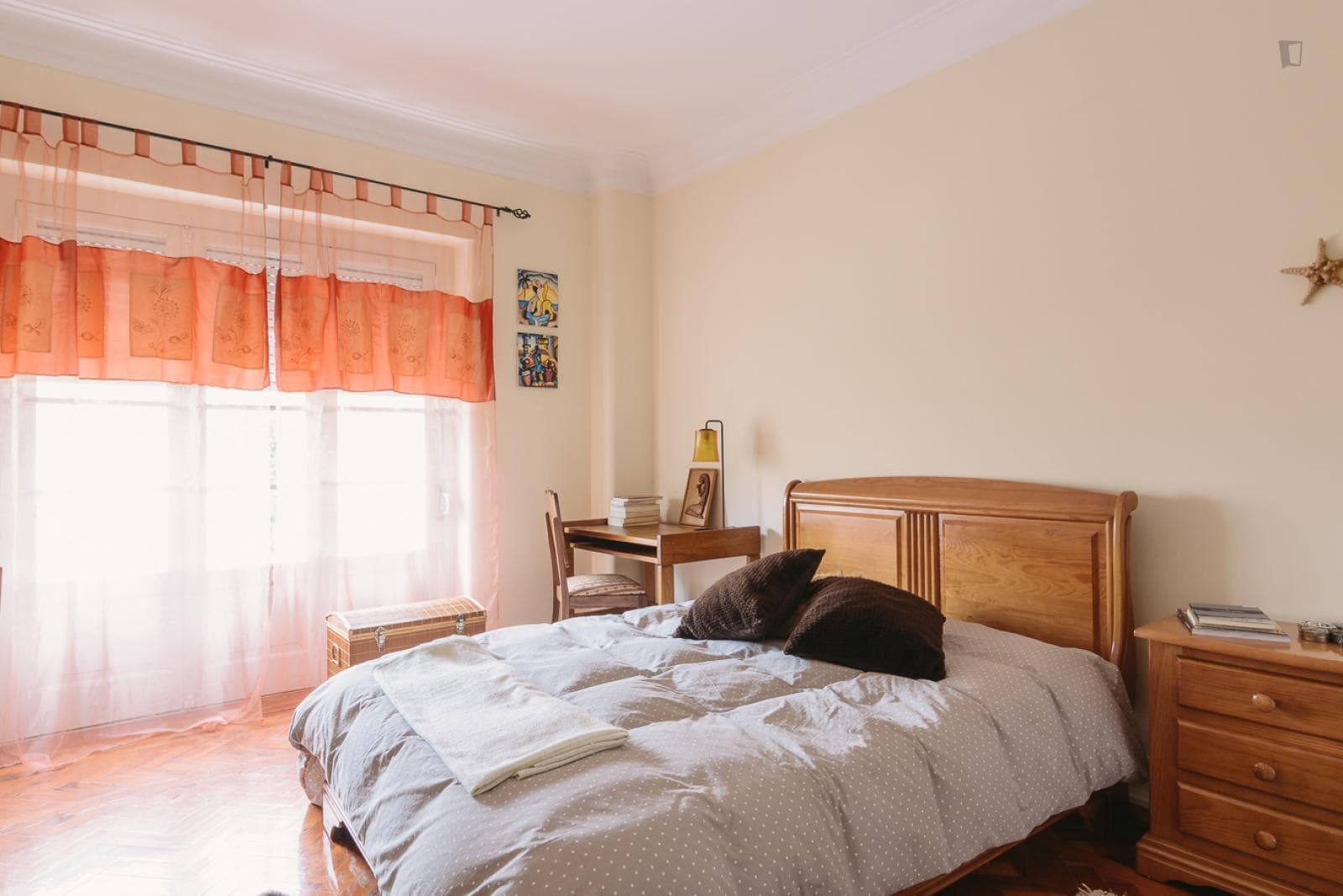 Bright double bedroom in proximity of Instituto Superior Técnico photo 1