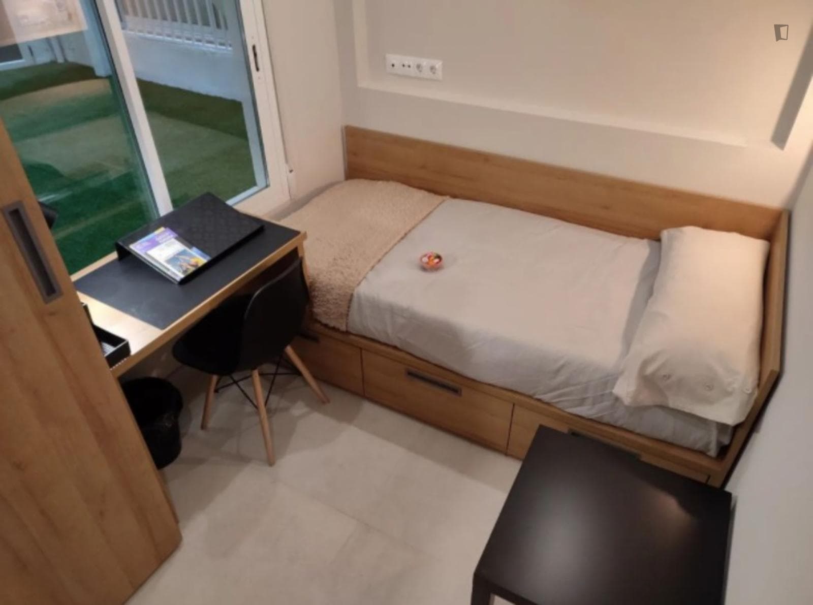 Beautiful single bedroom near Plaza Real photo 1