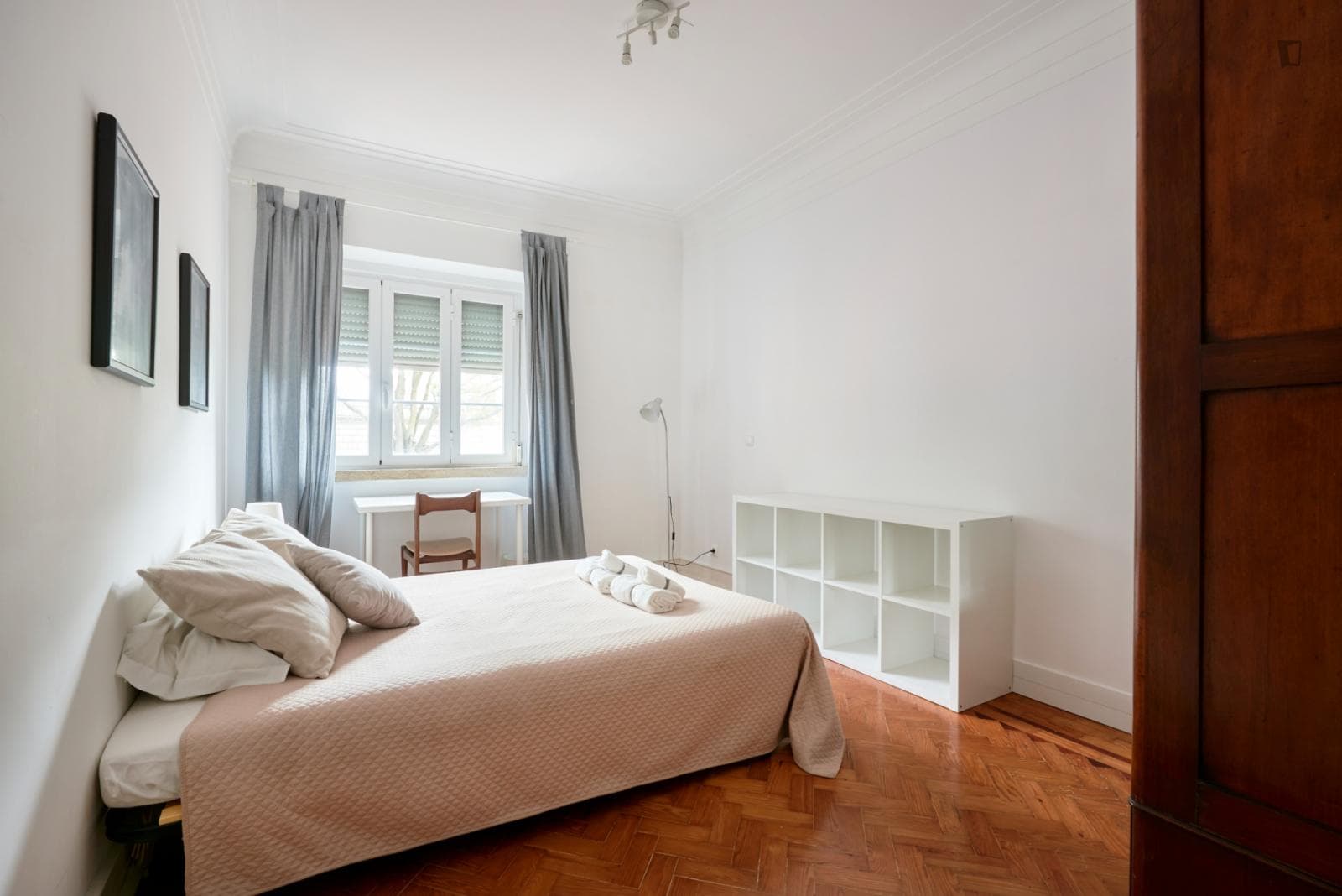 Charismatic double bedroom in a student flat, in Alameda photo 1