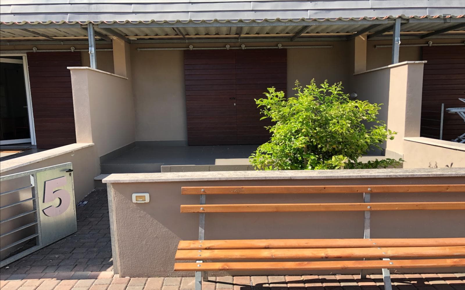Property photo thumbnail