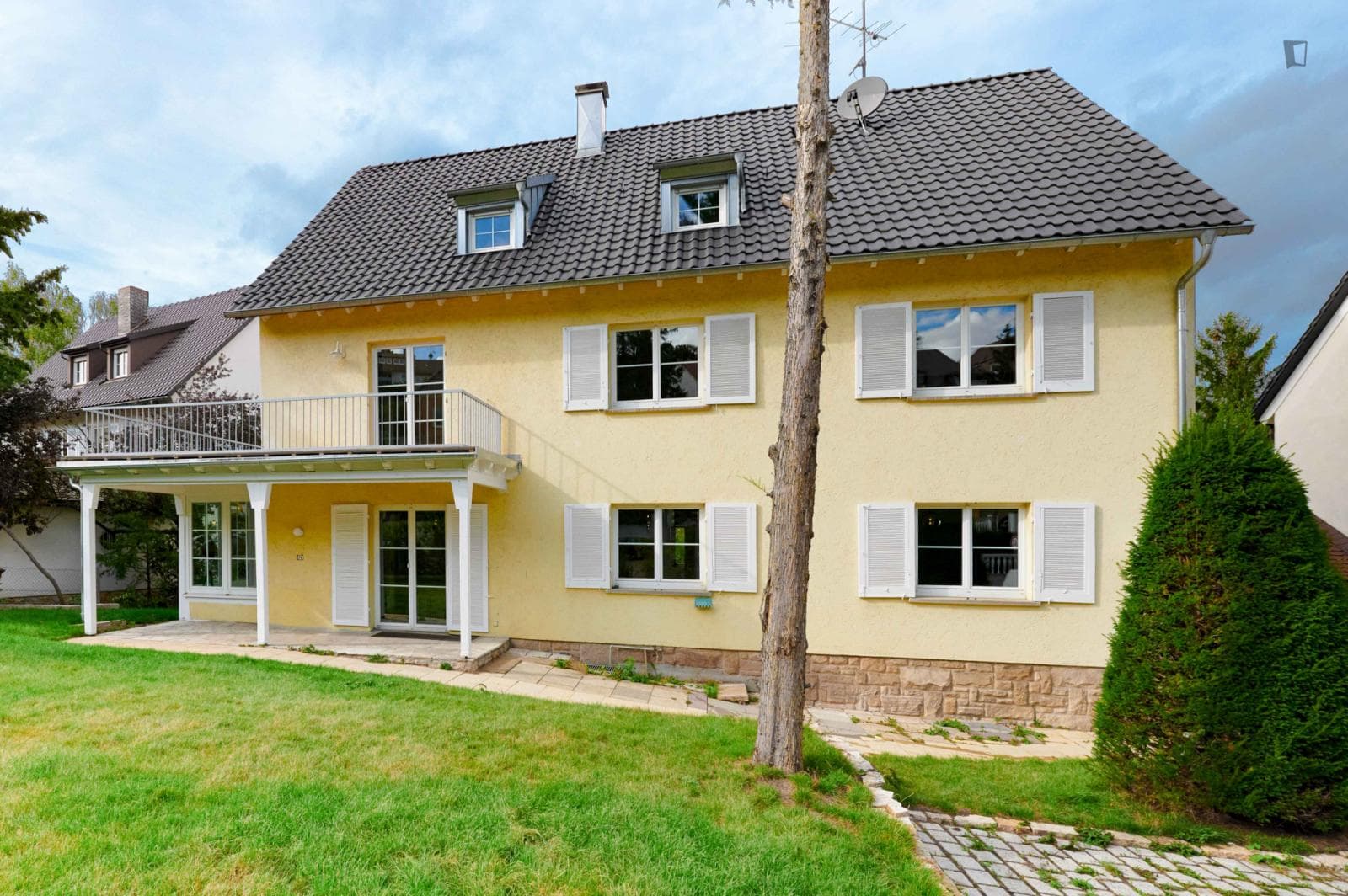 Property photo thumbnail