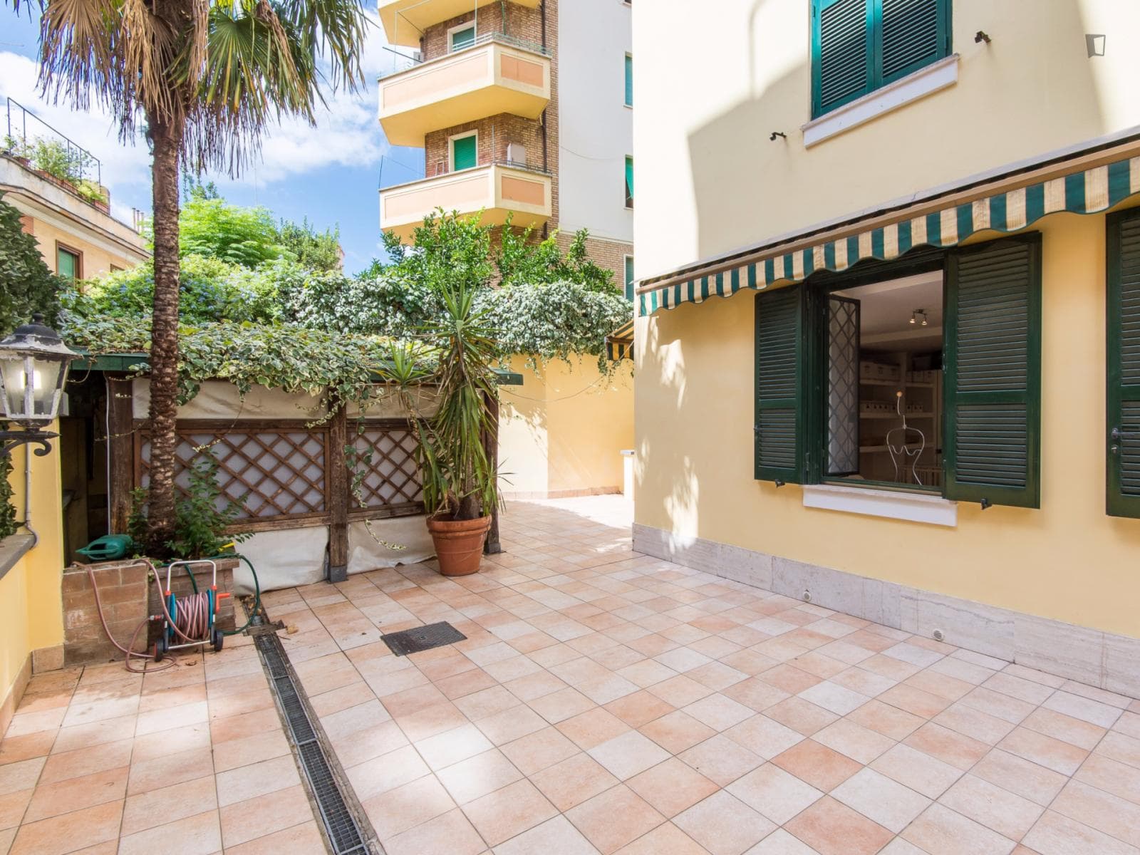 Property photo thumbnail