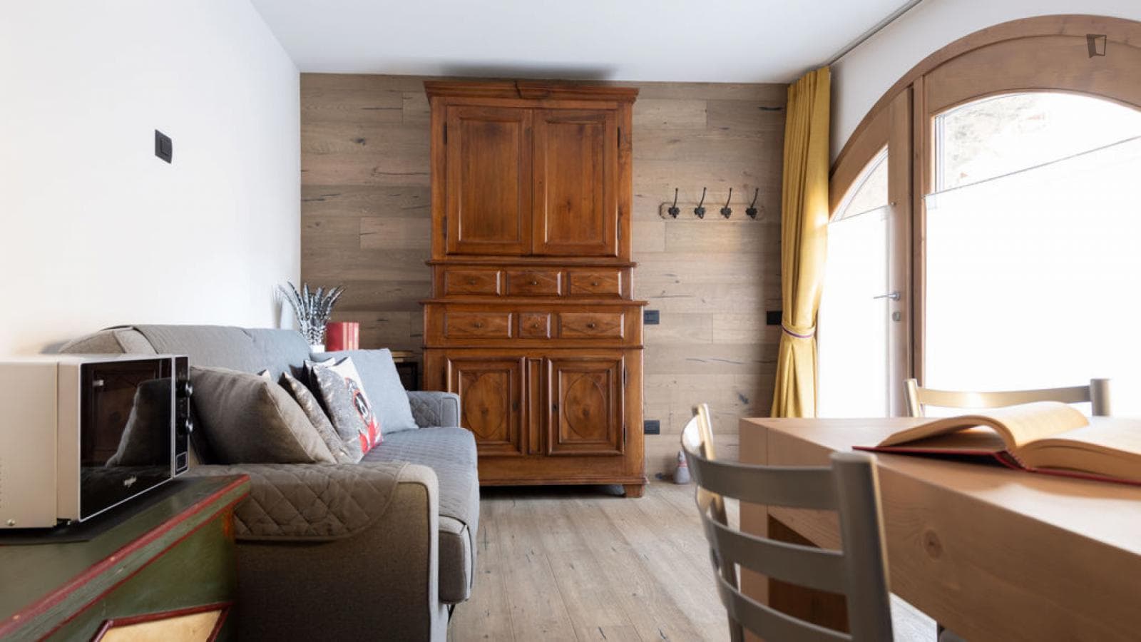 Property photo thumbnail