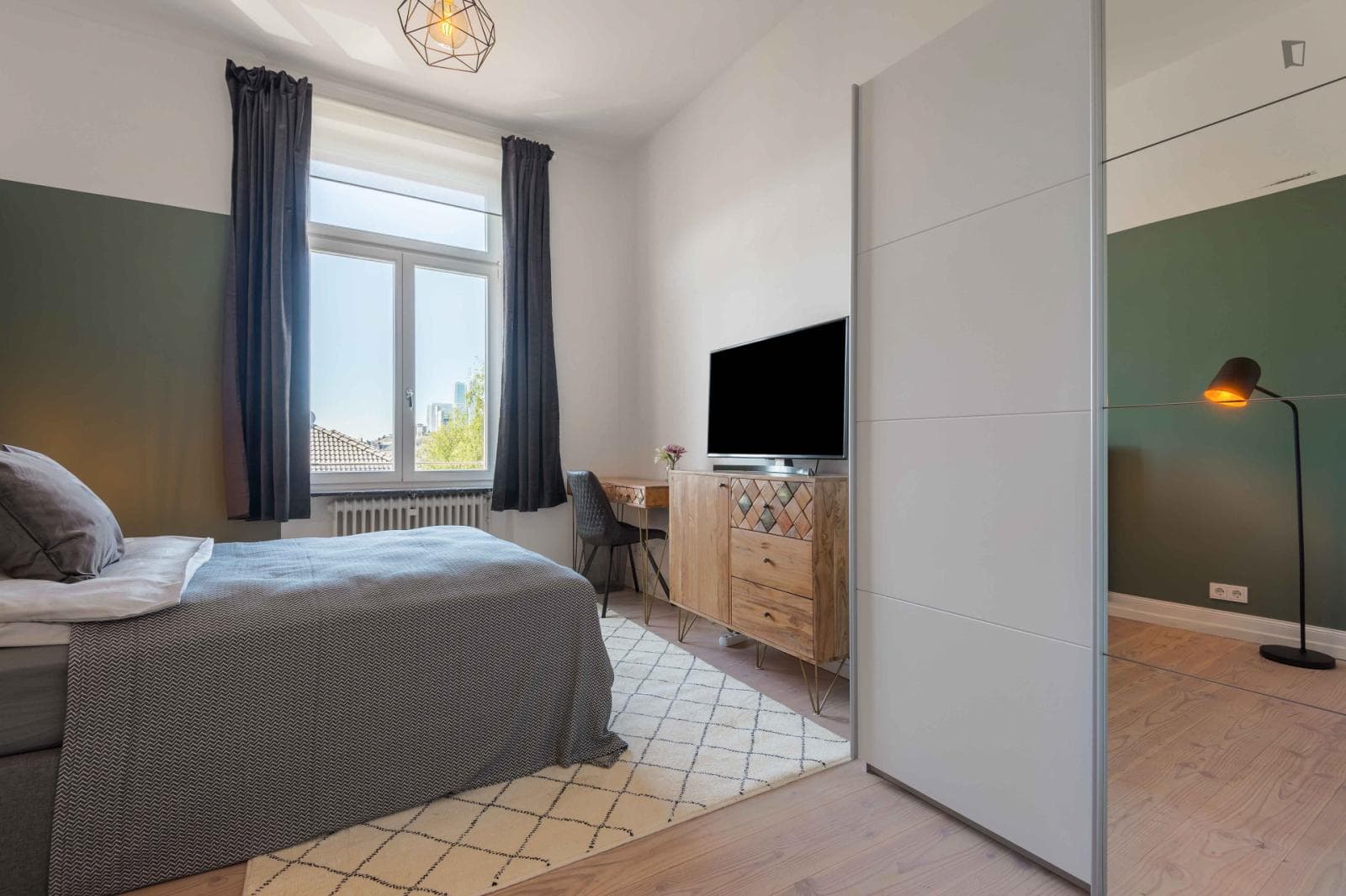 Property photo thumbnail