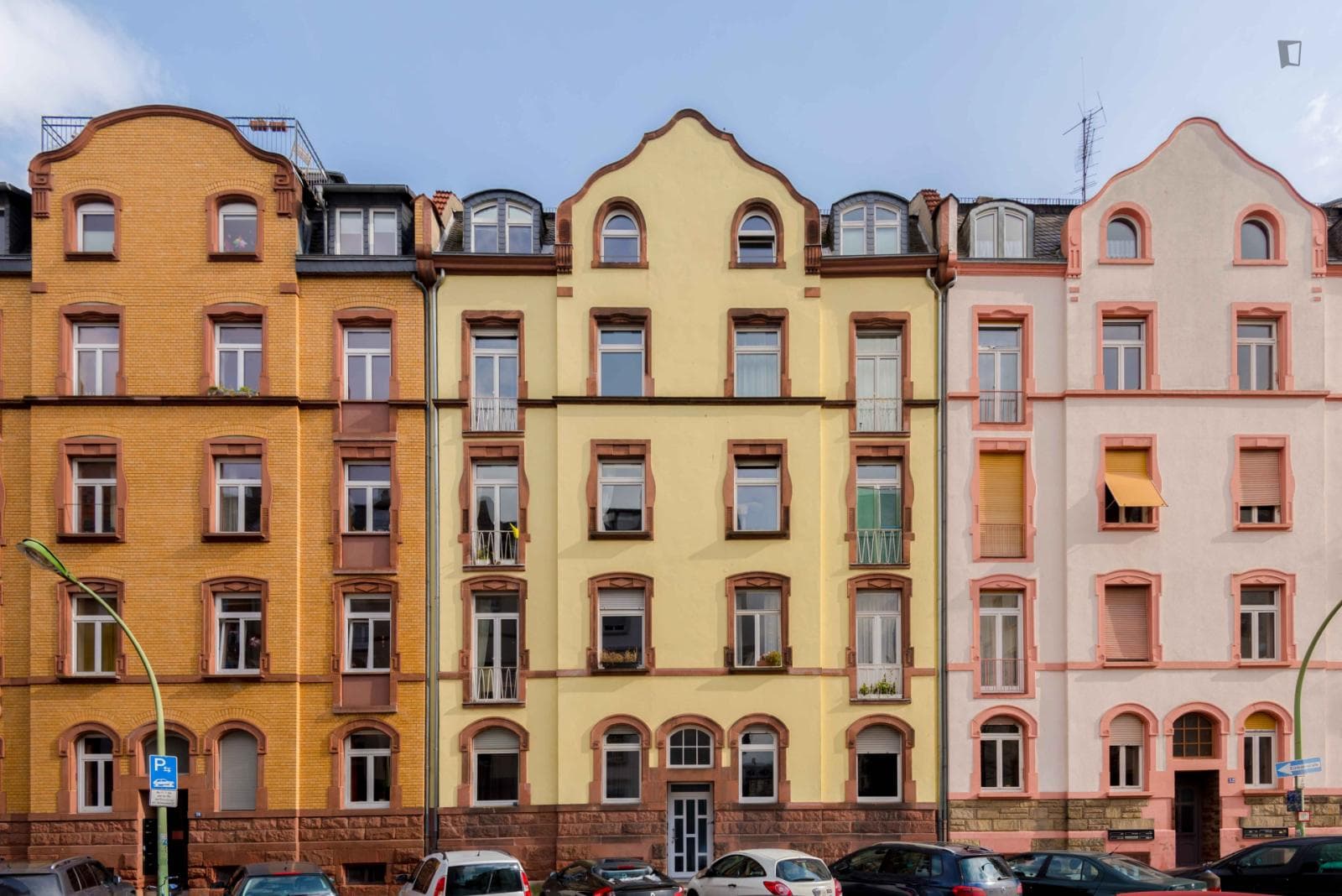 Double bedroom in a 3 bedroom apartment in Frankfurt am Main photo 1