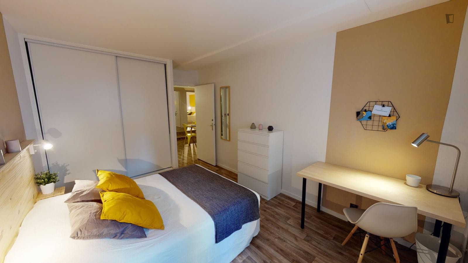 Property photo thumbnail
