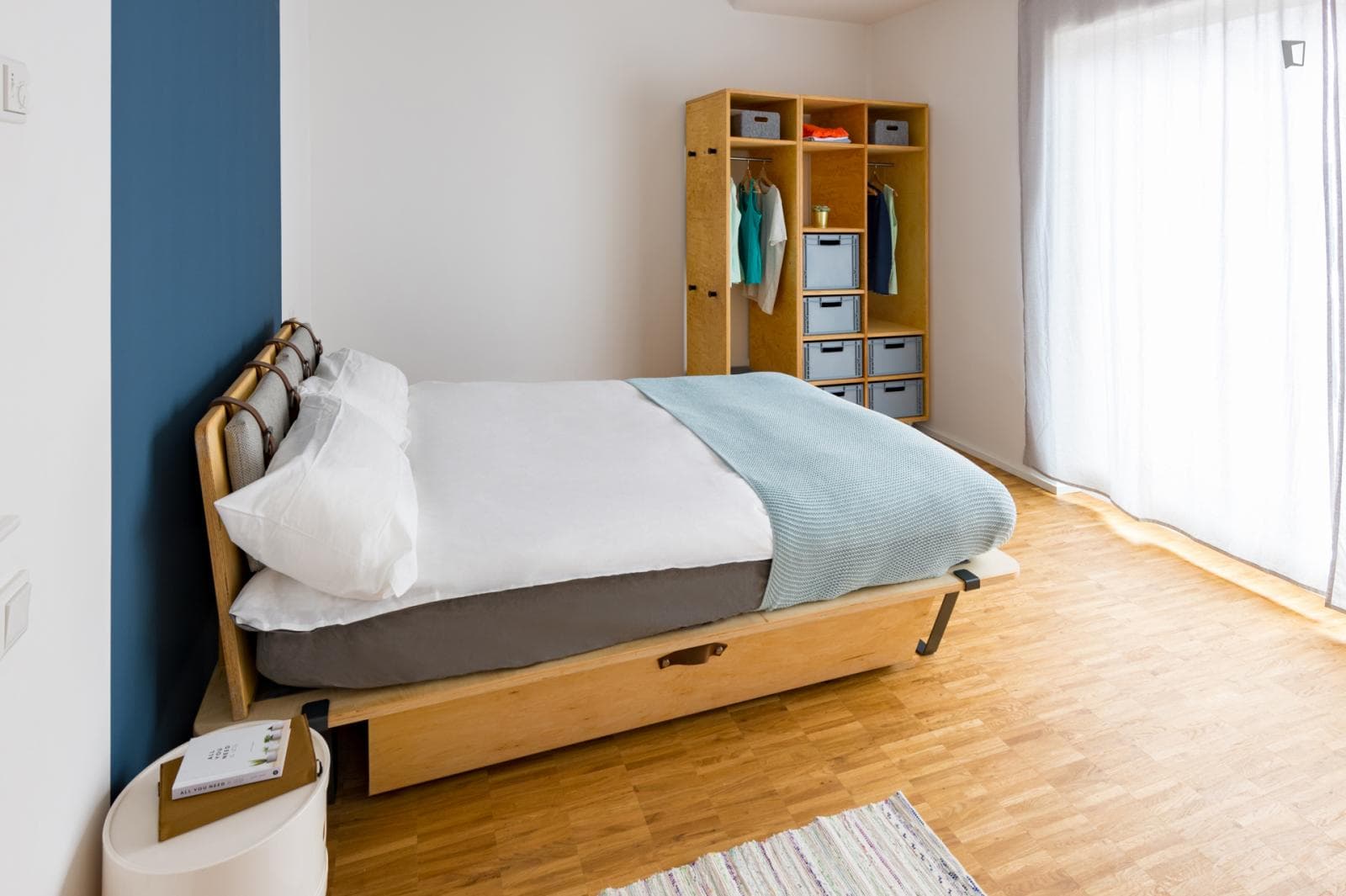 Double bedroom in a 4 bedroom apartment in Frankfurt photo 1