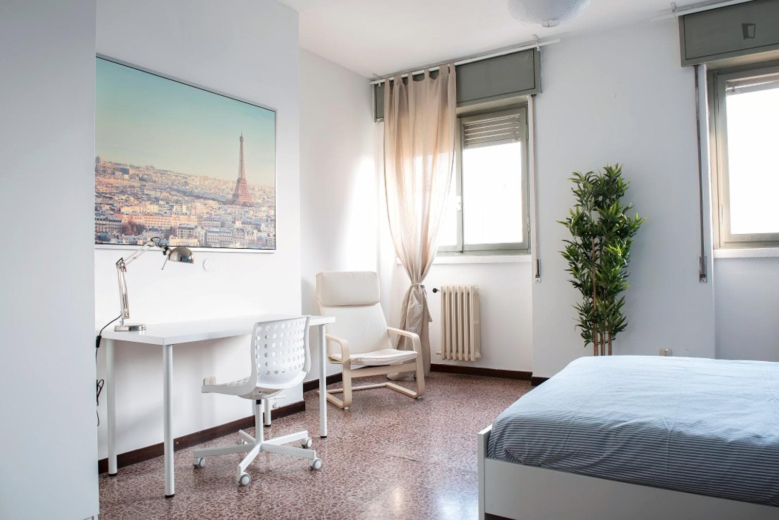 Bright single bedroom near the San Siro Stadio metro photo 1