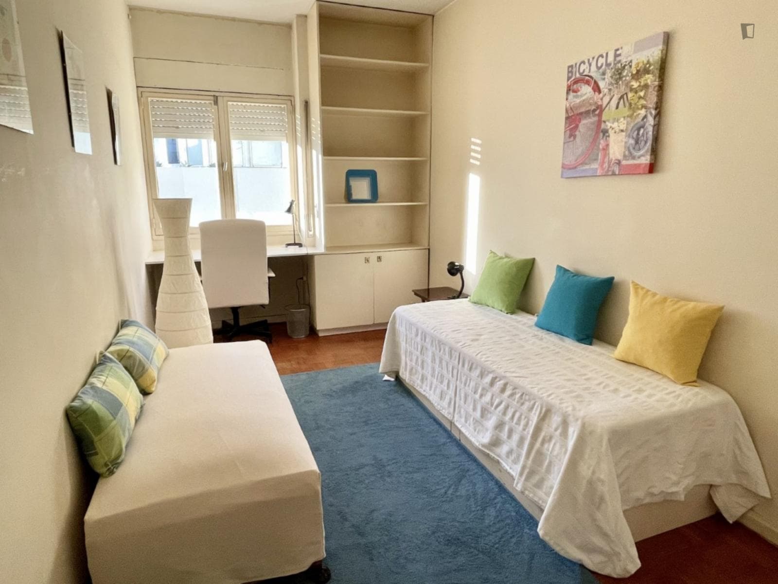 Homely single bedroom near the Campo Pequeno metro photo 1