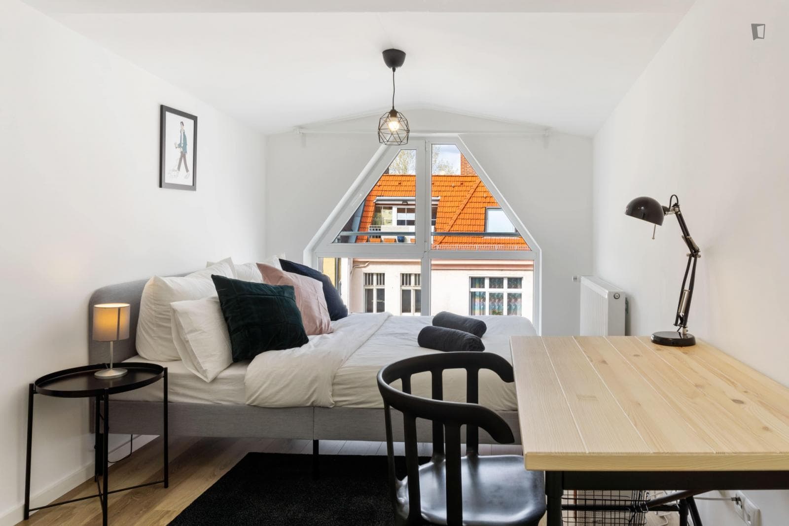 Incredible double bedroom in Wedding photo 1