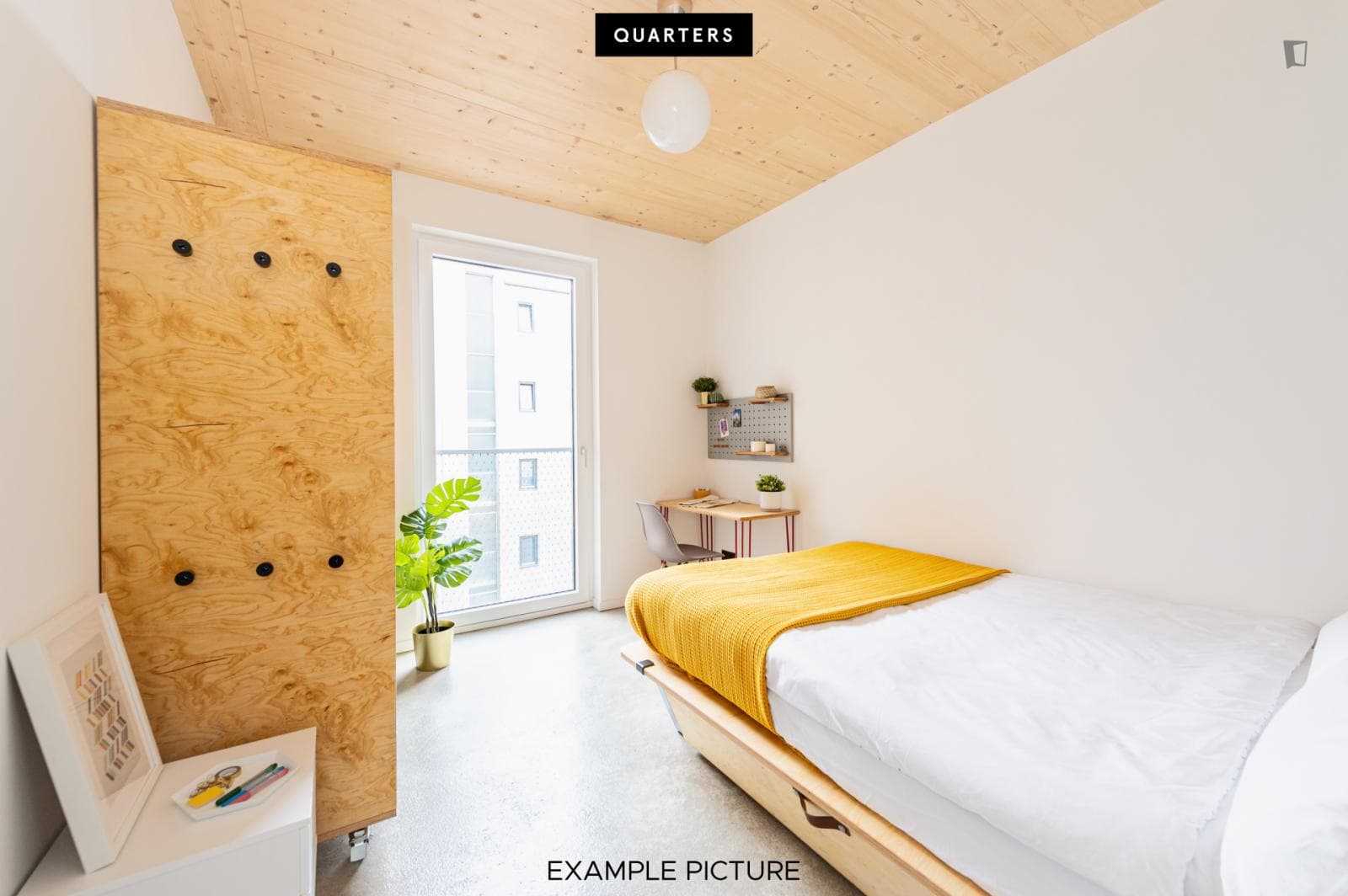 Spacious single bedroom in Wedding photo 1