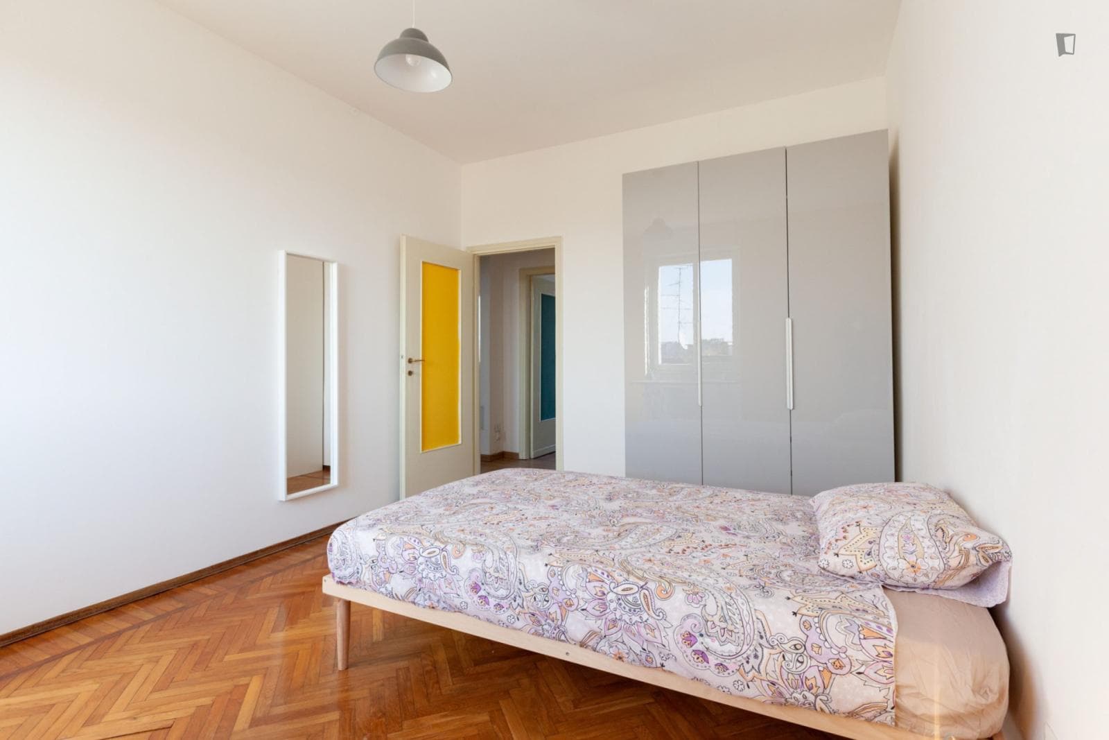 Comfortable bedroom in shared apartment near MM Buonarroti, room 3 photo 1