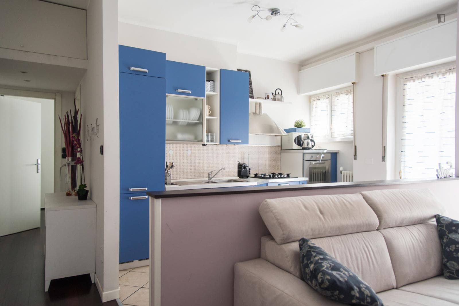 Quiet One-Bedroom Apartment Near Bocconi photo 1