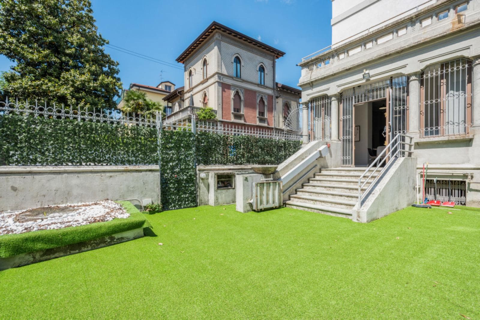 Property photo thumbnail