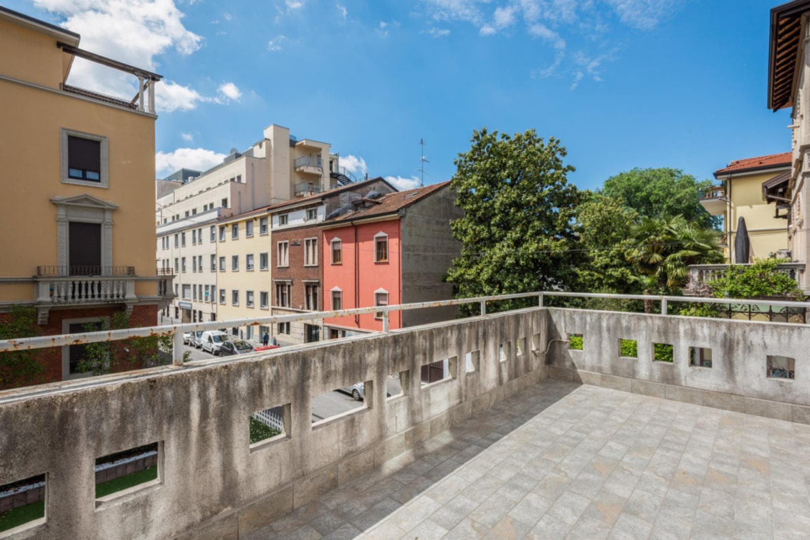 Property photo thumbnail