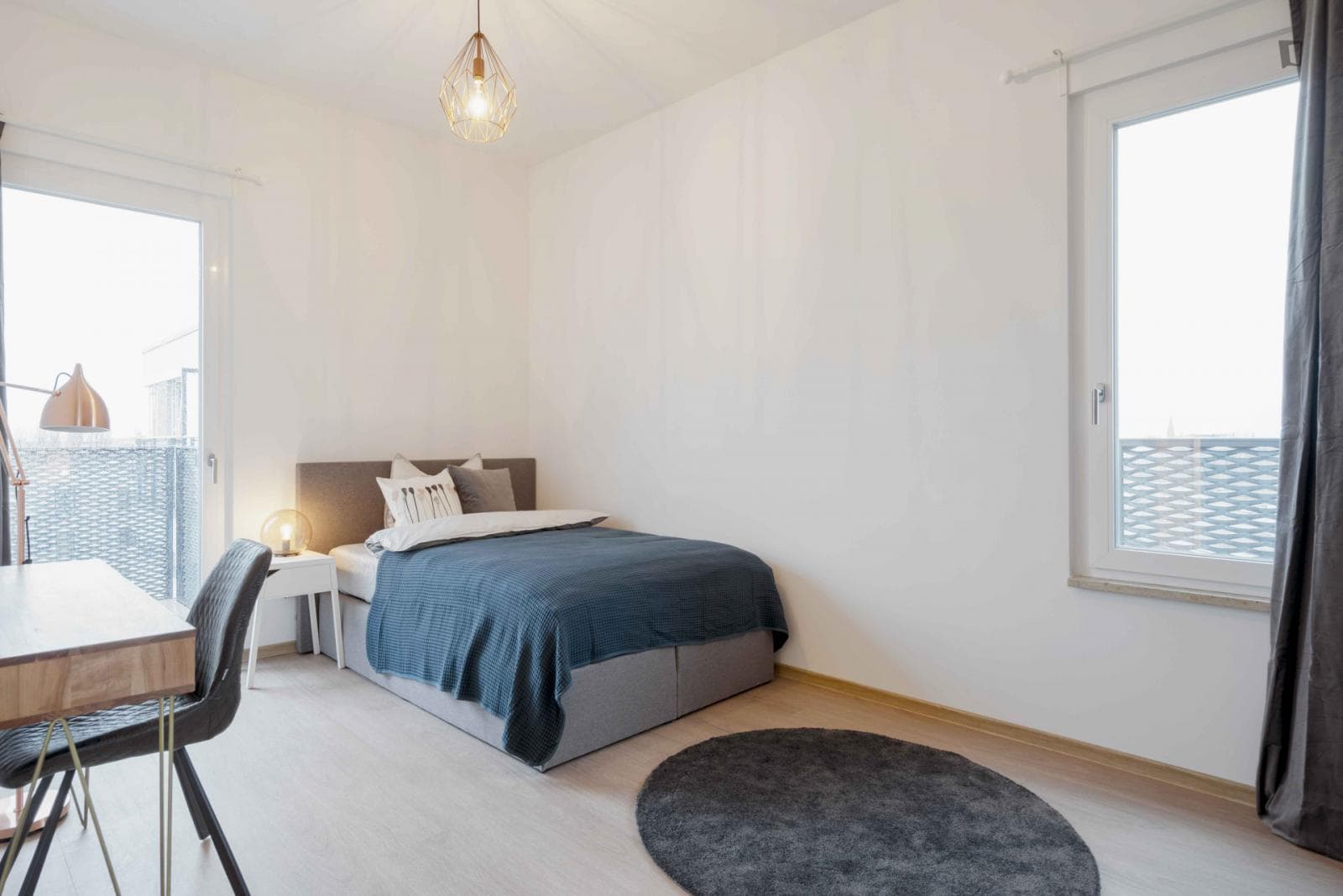 Single bedroom in a 5 bedrooms apartment in Moabit photo 1