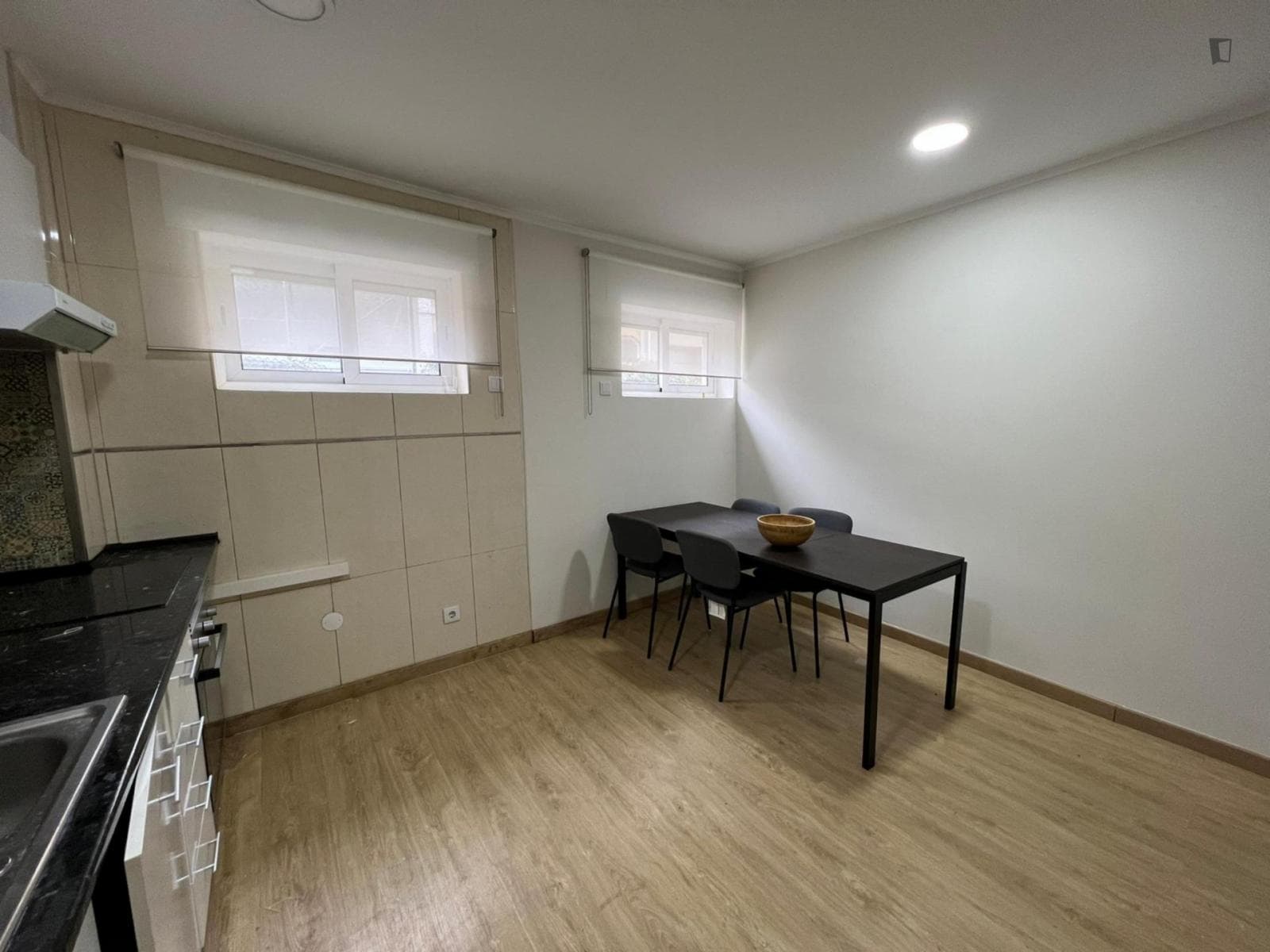 Homely 3-bedroom apartment in central Santo Ildefonso photo 1
