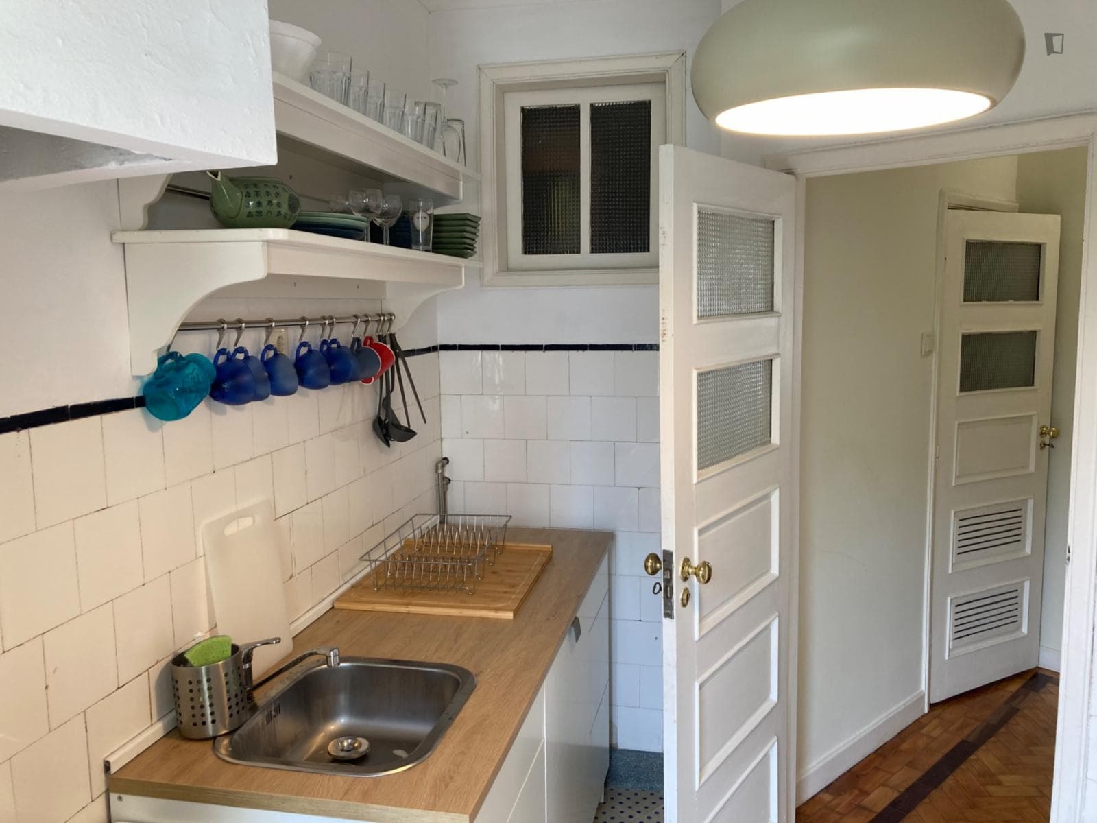 Homely 2-bedroom flat in Miragaia photo 1
