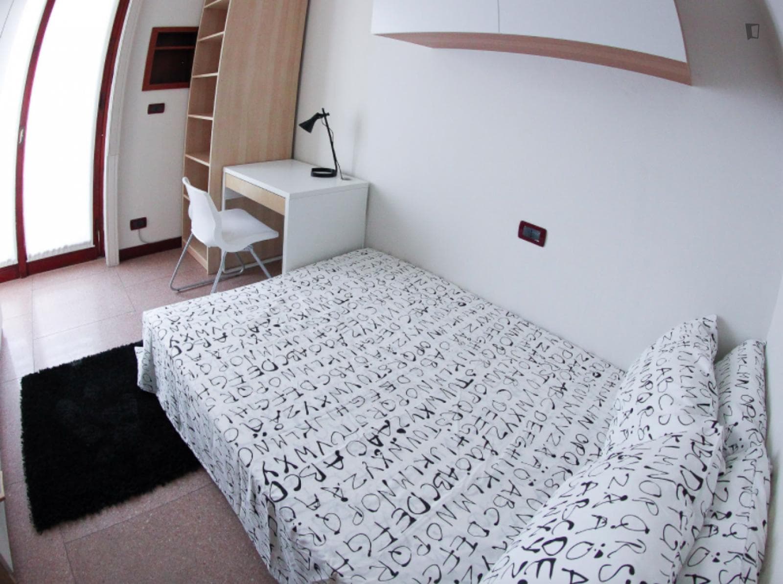Cool double bedroom near Segesta metro station photo 1