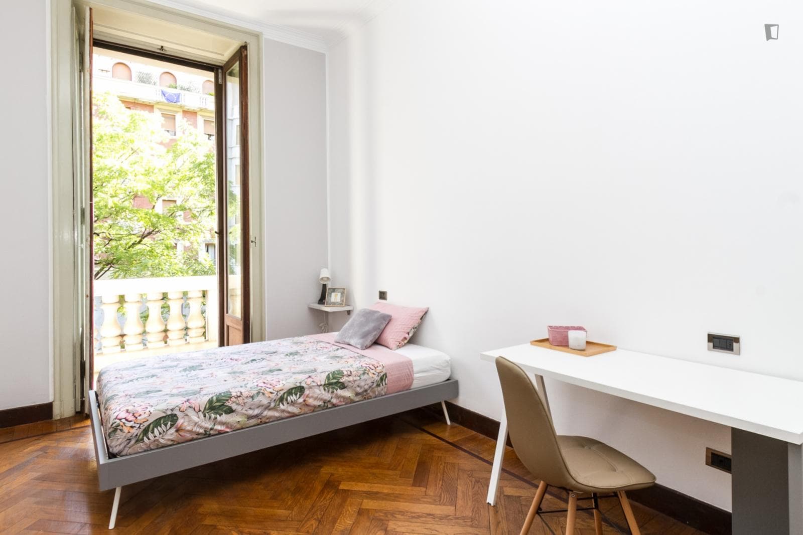 Property photo thumbnail