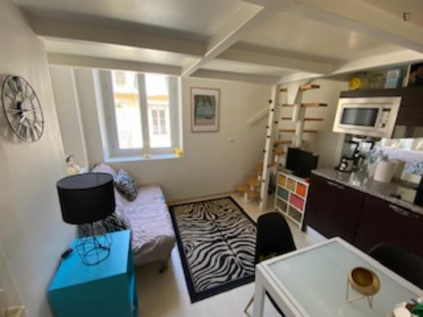 Lovely 2 rooms mezzanine apartment 3 minutes walking from the beach city center photo 1