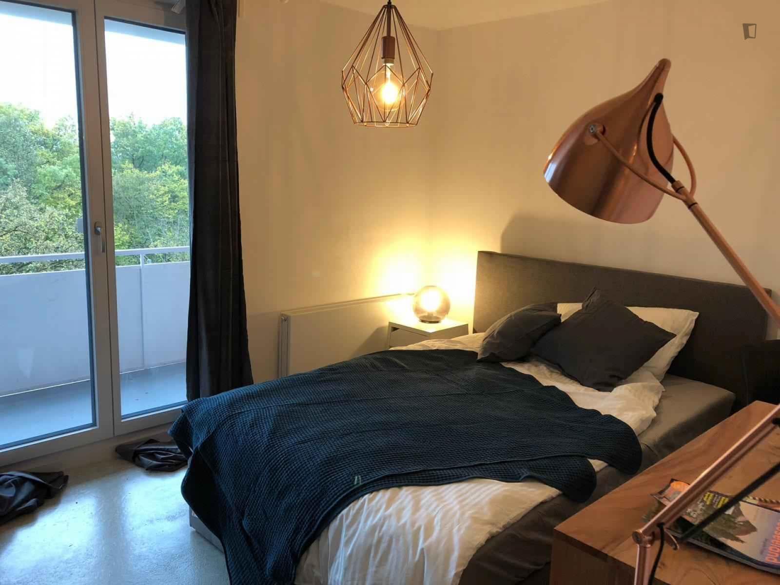 Cosy double bedroom in Sendling photo 1