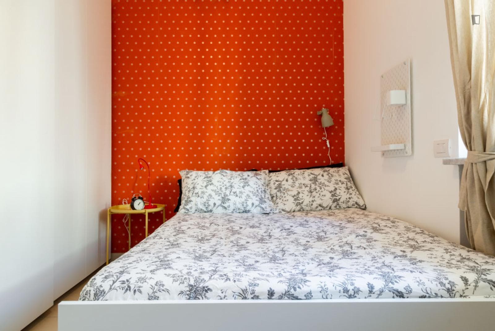 Cool double bedroom in Lodi - Brenta photo 1
