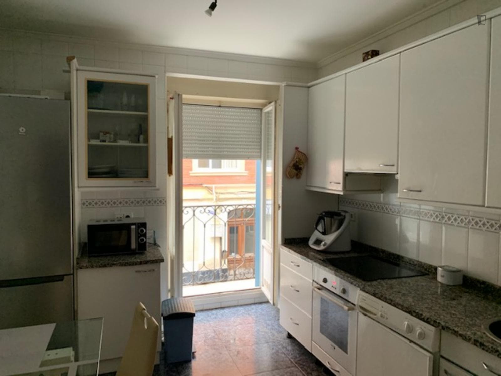 Cosy single bedroom and balcony in the Ensanche neighbourhood, photo 1