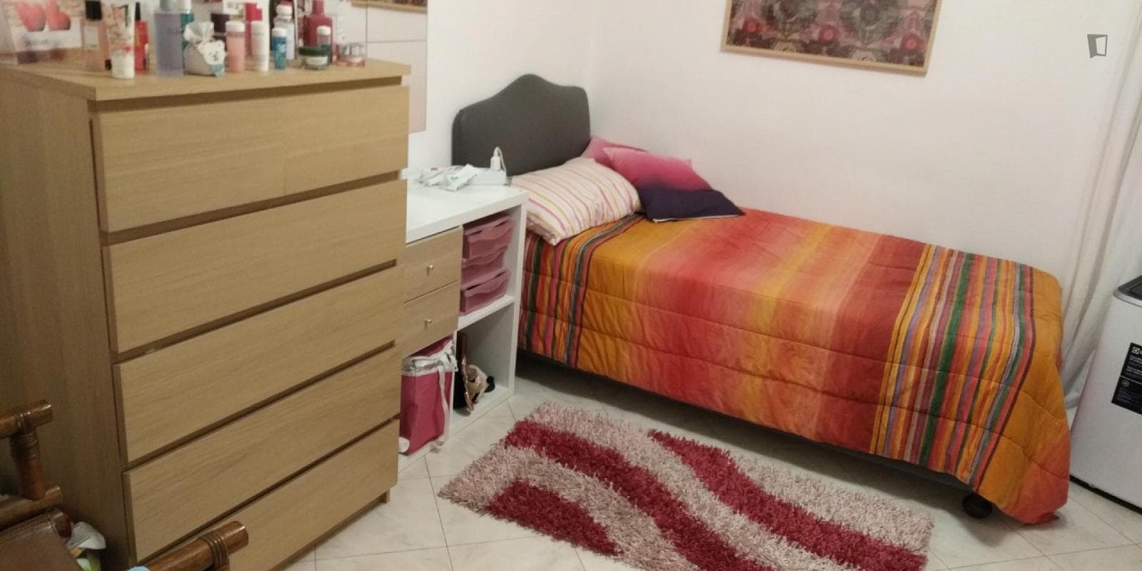 Single bedroom in a 4-bedroom apartment near Piazza Don Luigi Sturzo photo 1