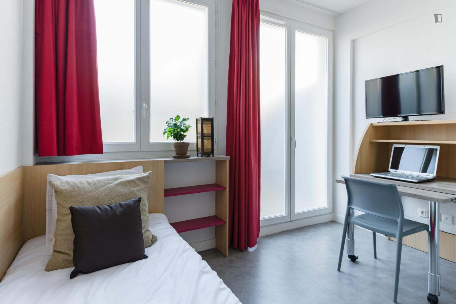 Property photo thumbnail