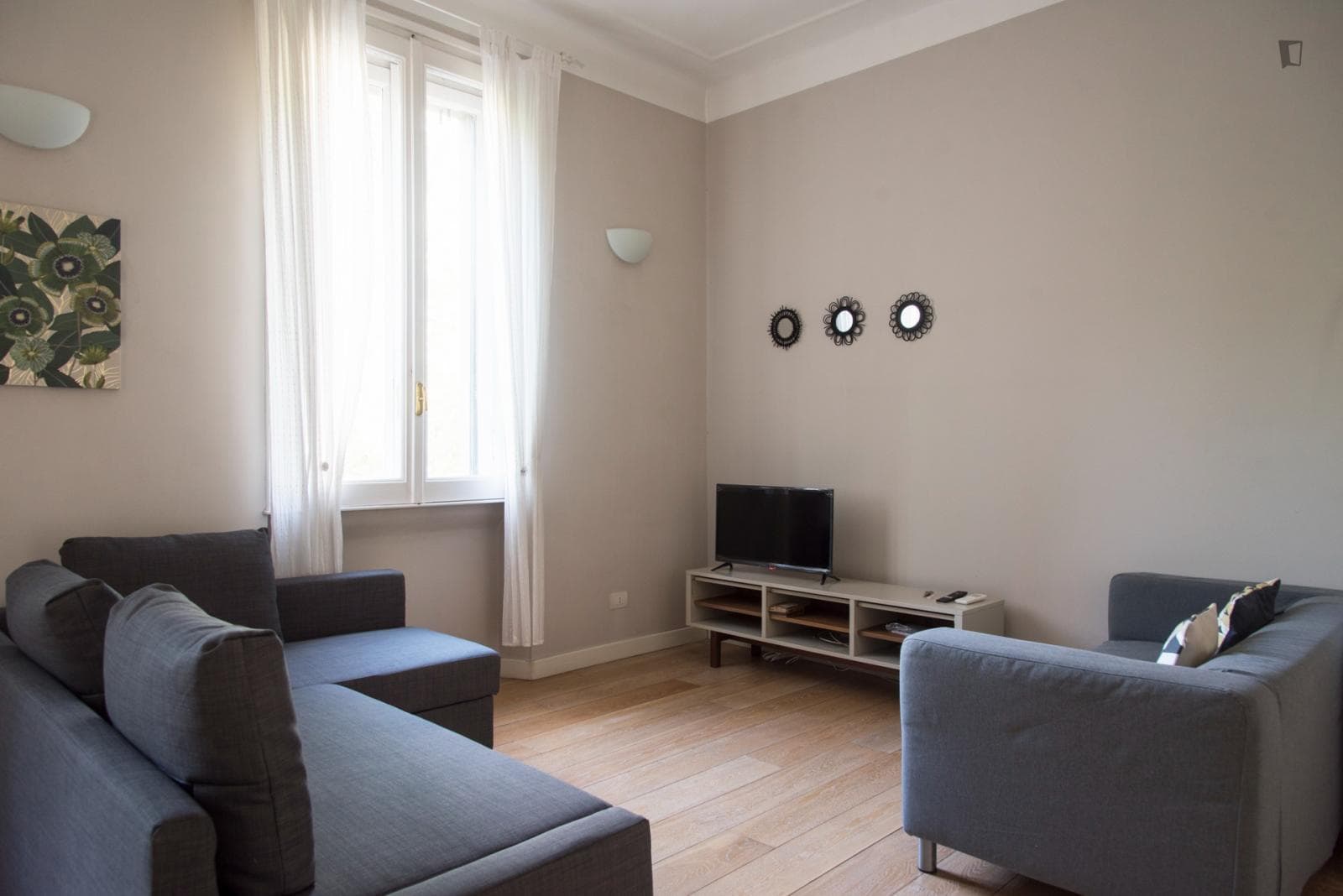 Tasteful One-Bedroom Apartment Near Politecnico di Milano photo 1