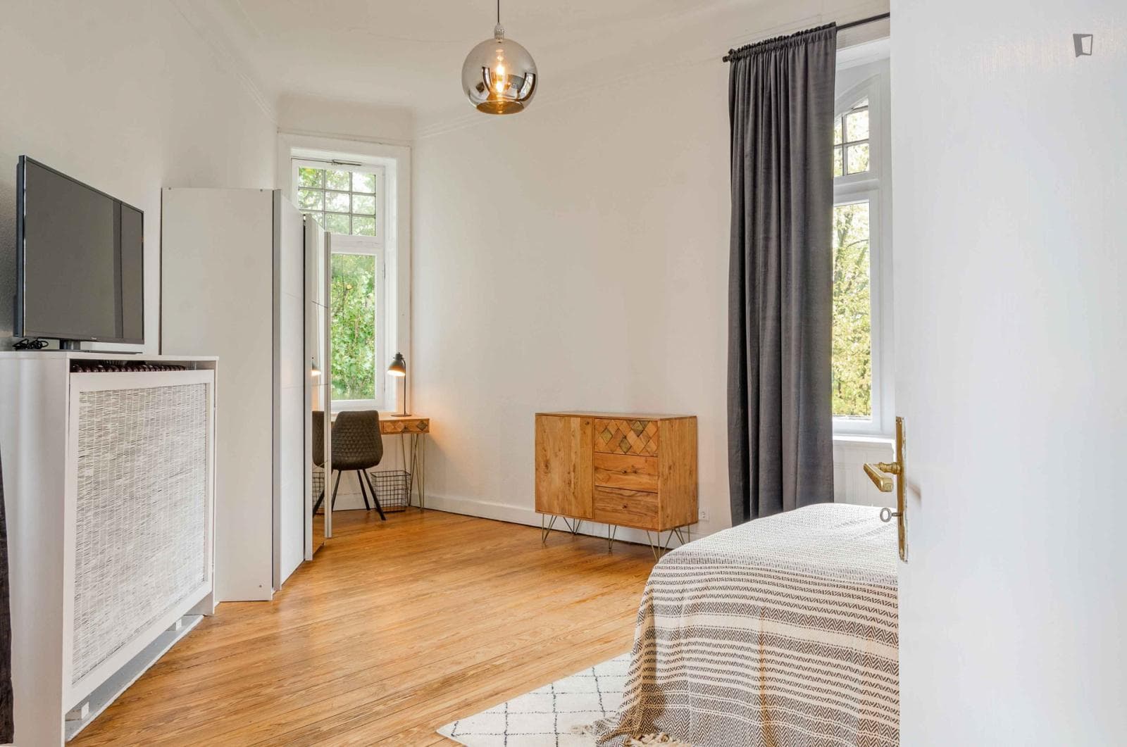 Property photo thumbnail