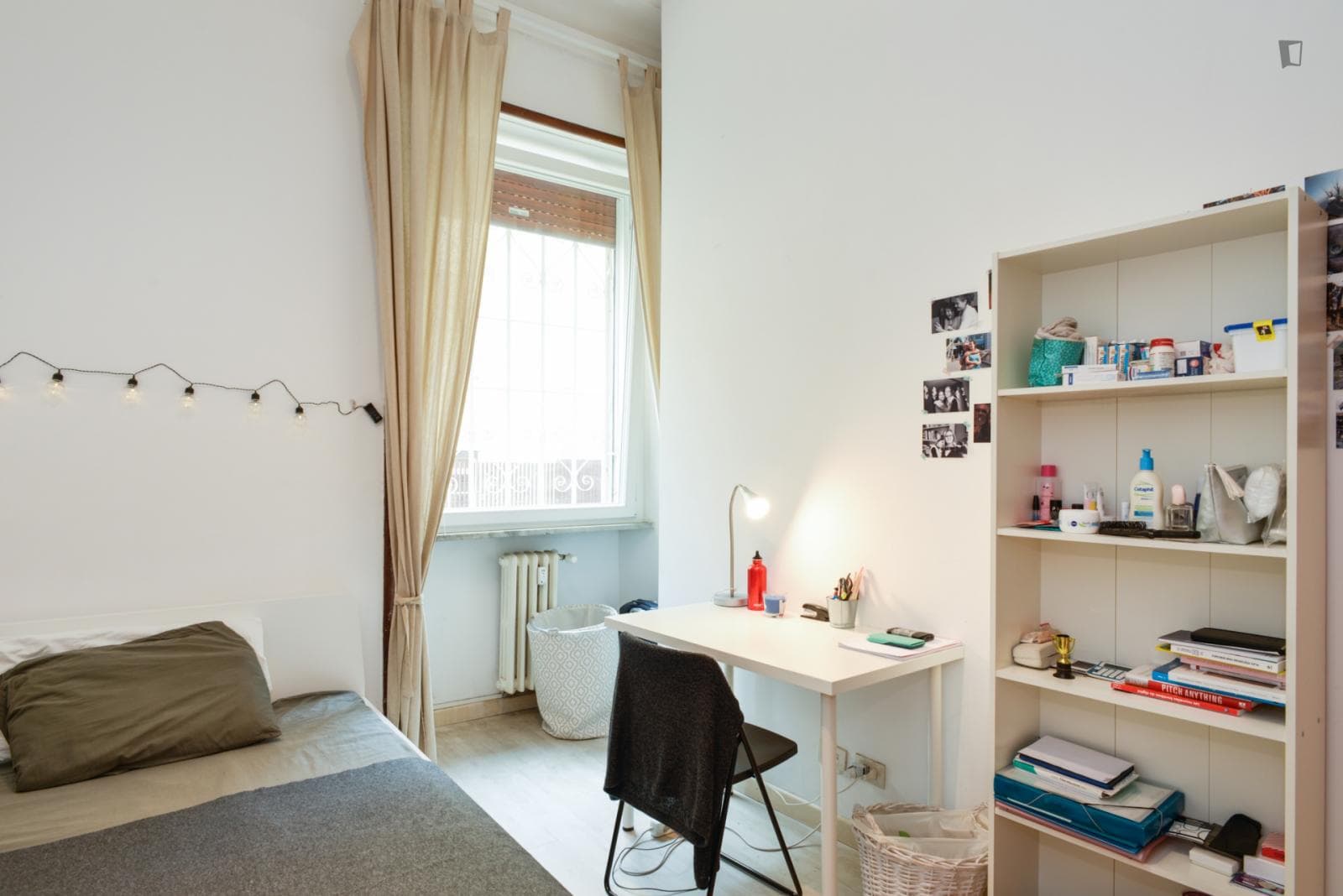 Bright double bedroom near Parioli bus station photo 1