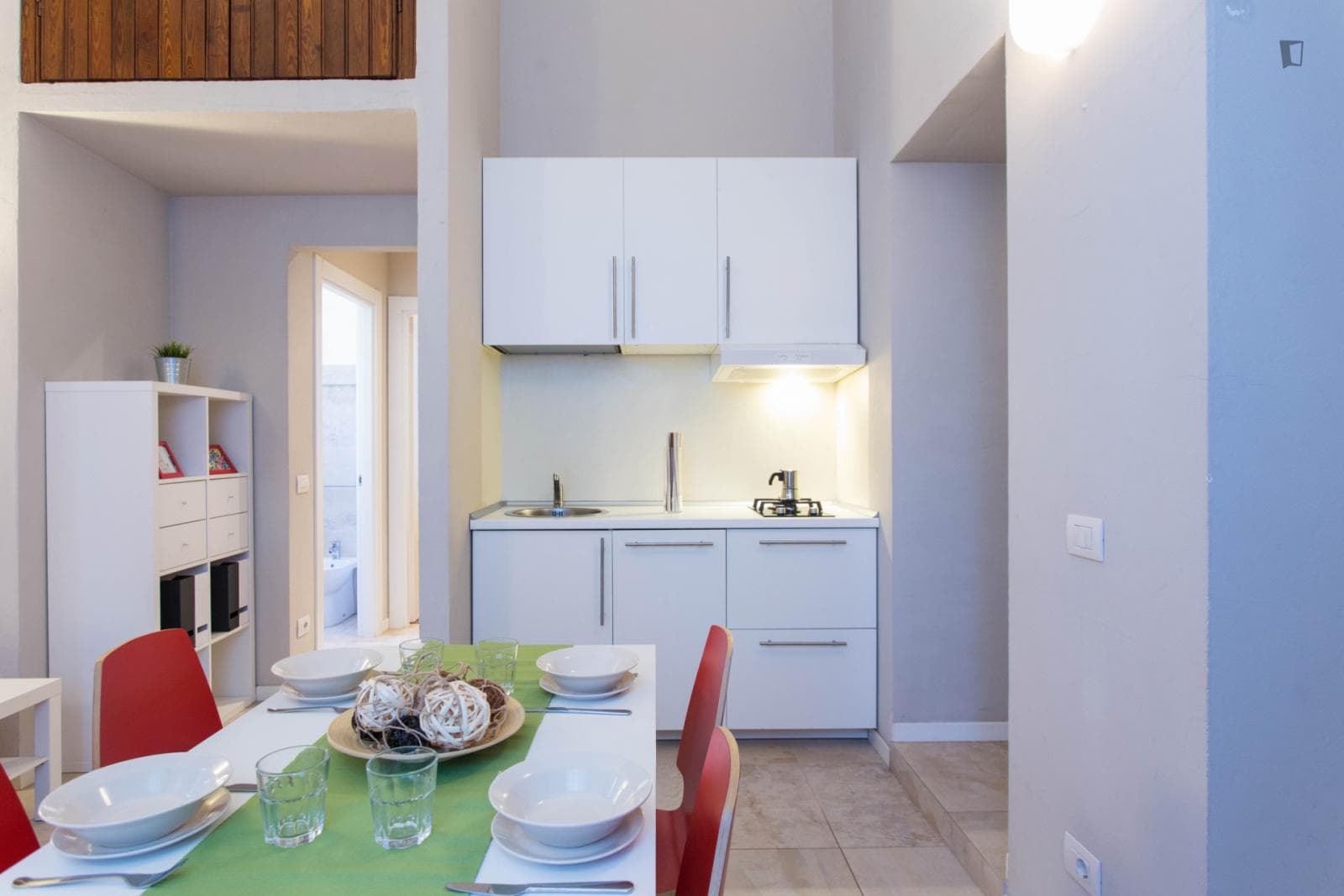 Modern 1 bedroom apartment in Bocconi photo 1