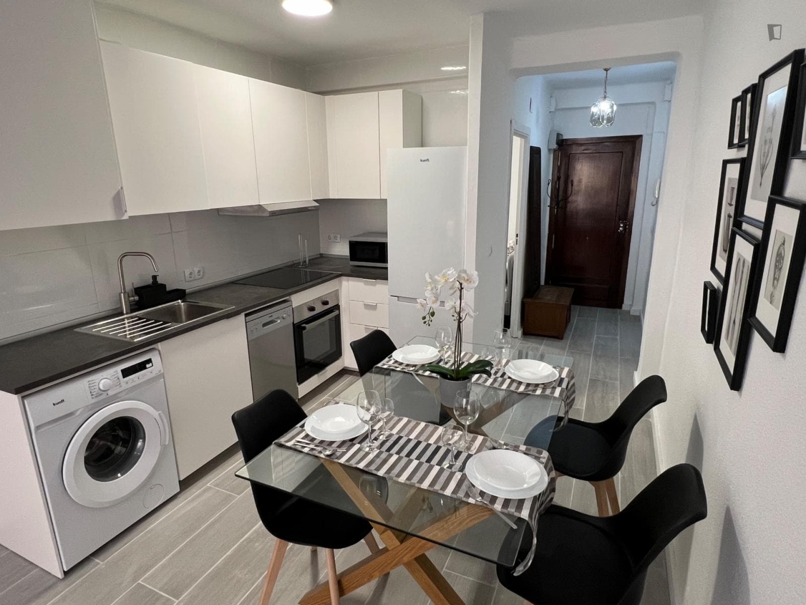 Apartamento Renovado en Malaga, excelente ubicacion photo 1