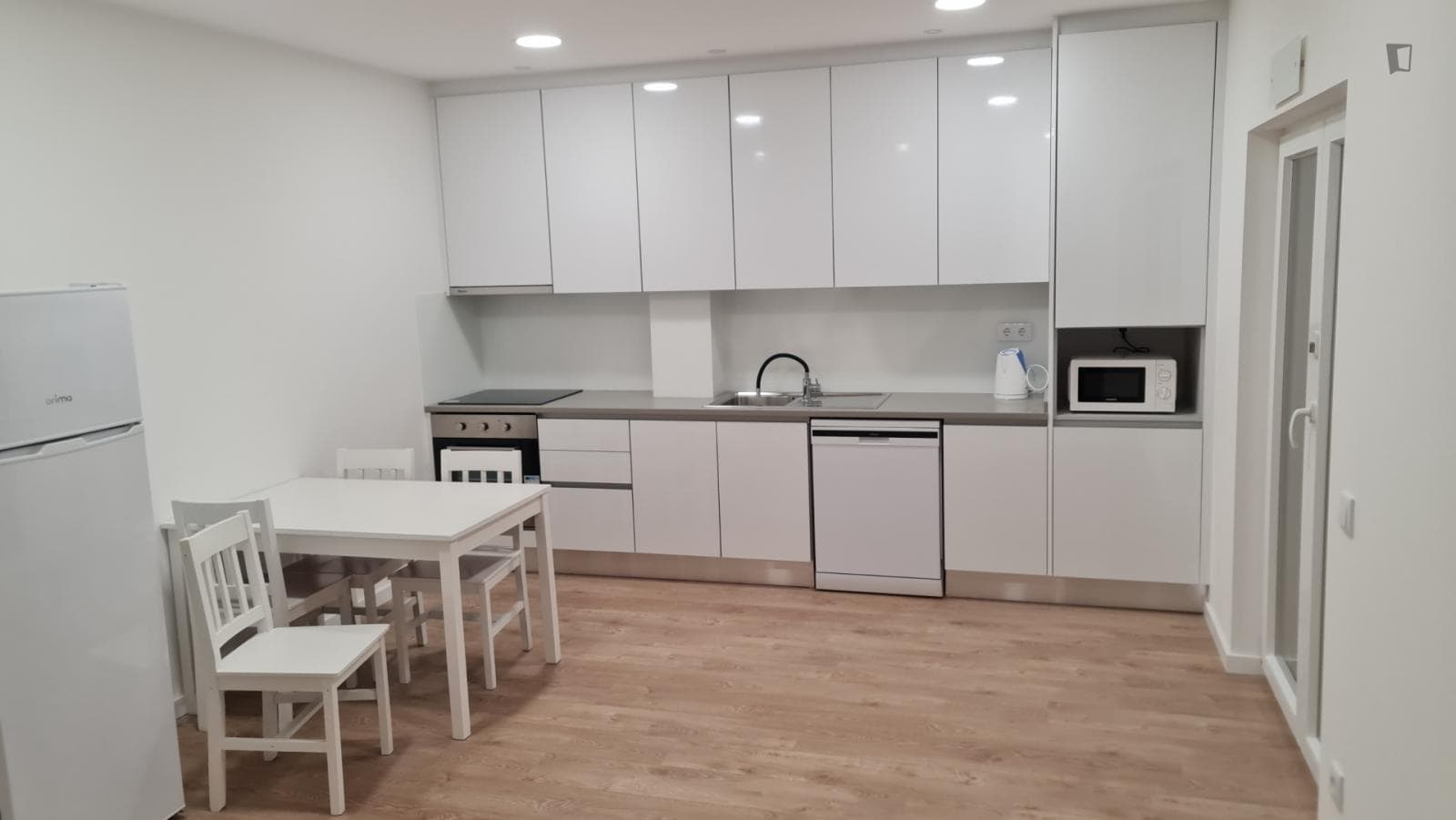 Homely 1-bedroom flat in Torres Vedras photo 1