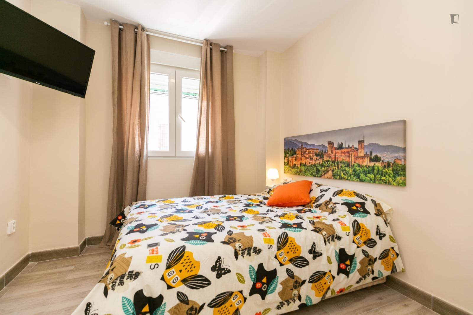 City Center with Private Bathroom All Included. Cleaning included. Only Students photo 1