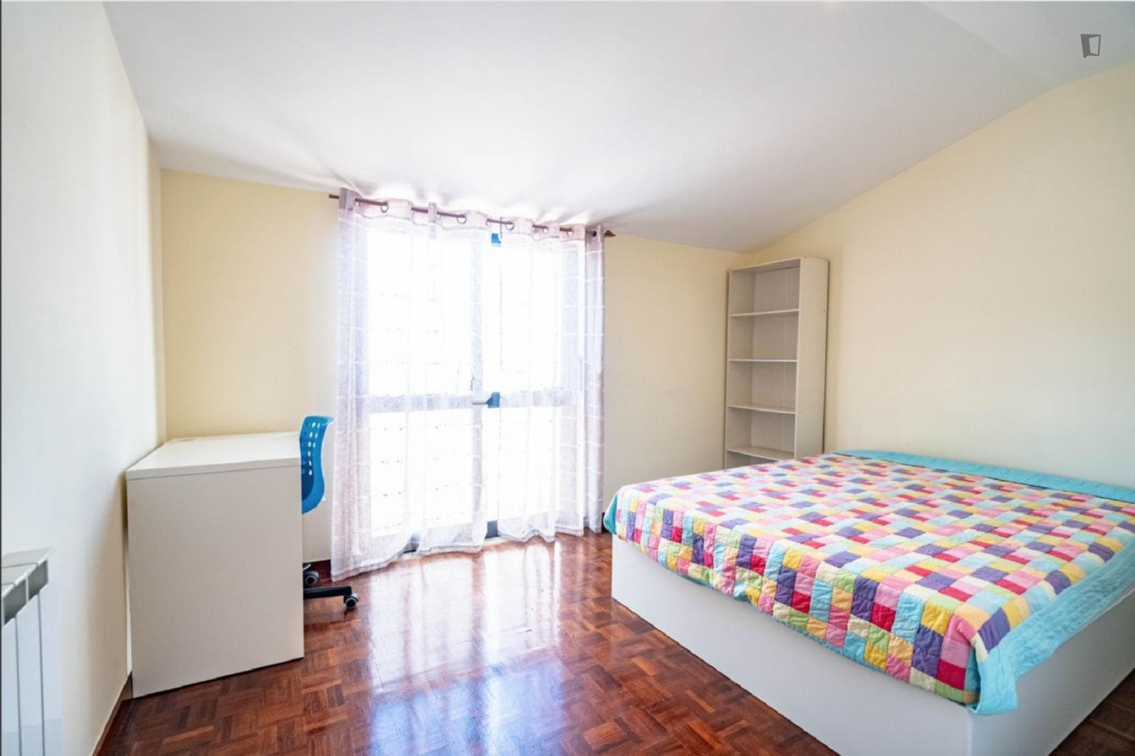Spacious double bedroom in Penedo da Saudade photo 1