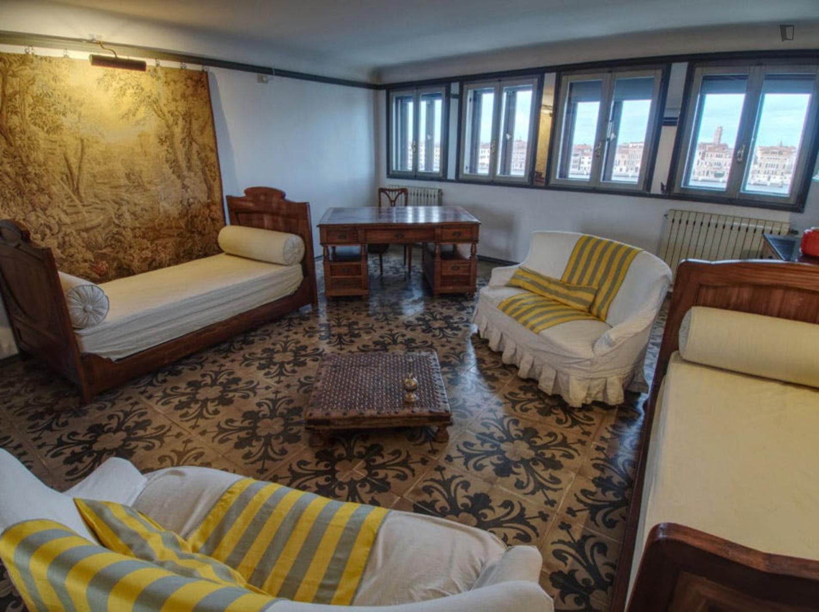 Property photo thumbnail