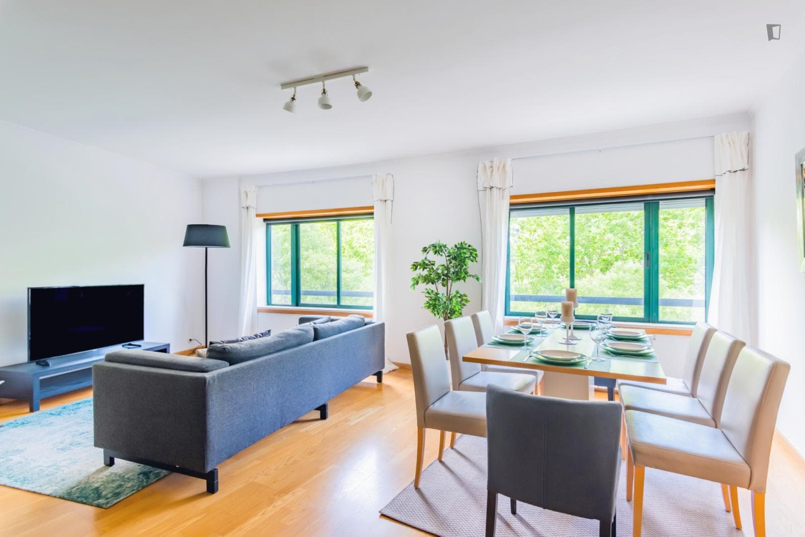 Property photo thumbnail