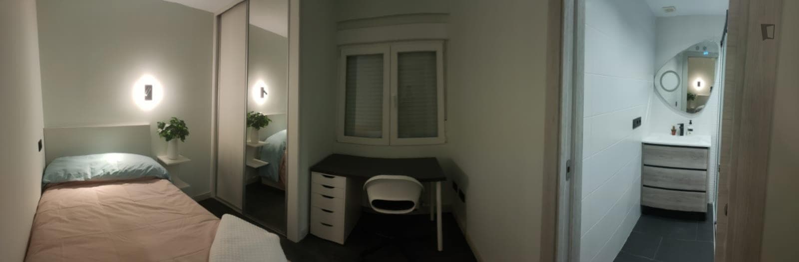 Single bedroom in 4-bedroom apartment photo 1
