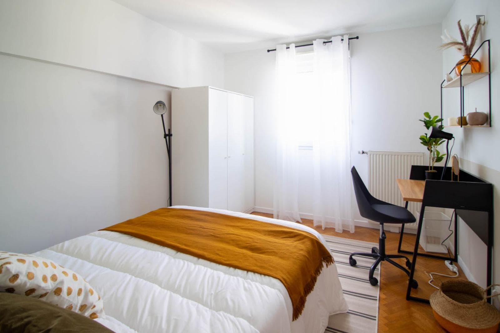 Nice 11 m² bedroom for rent in Saint-Denis - SDN38 photo 1
