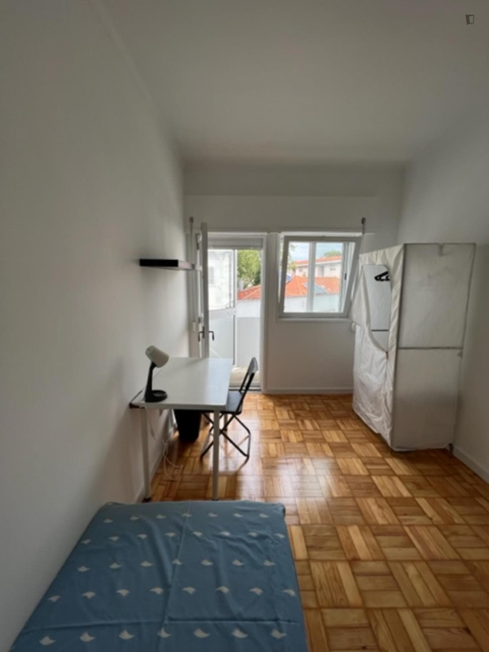 Bright single bedroom with a balcony, near Universidade Fernando Pessoa photo 1