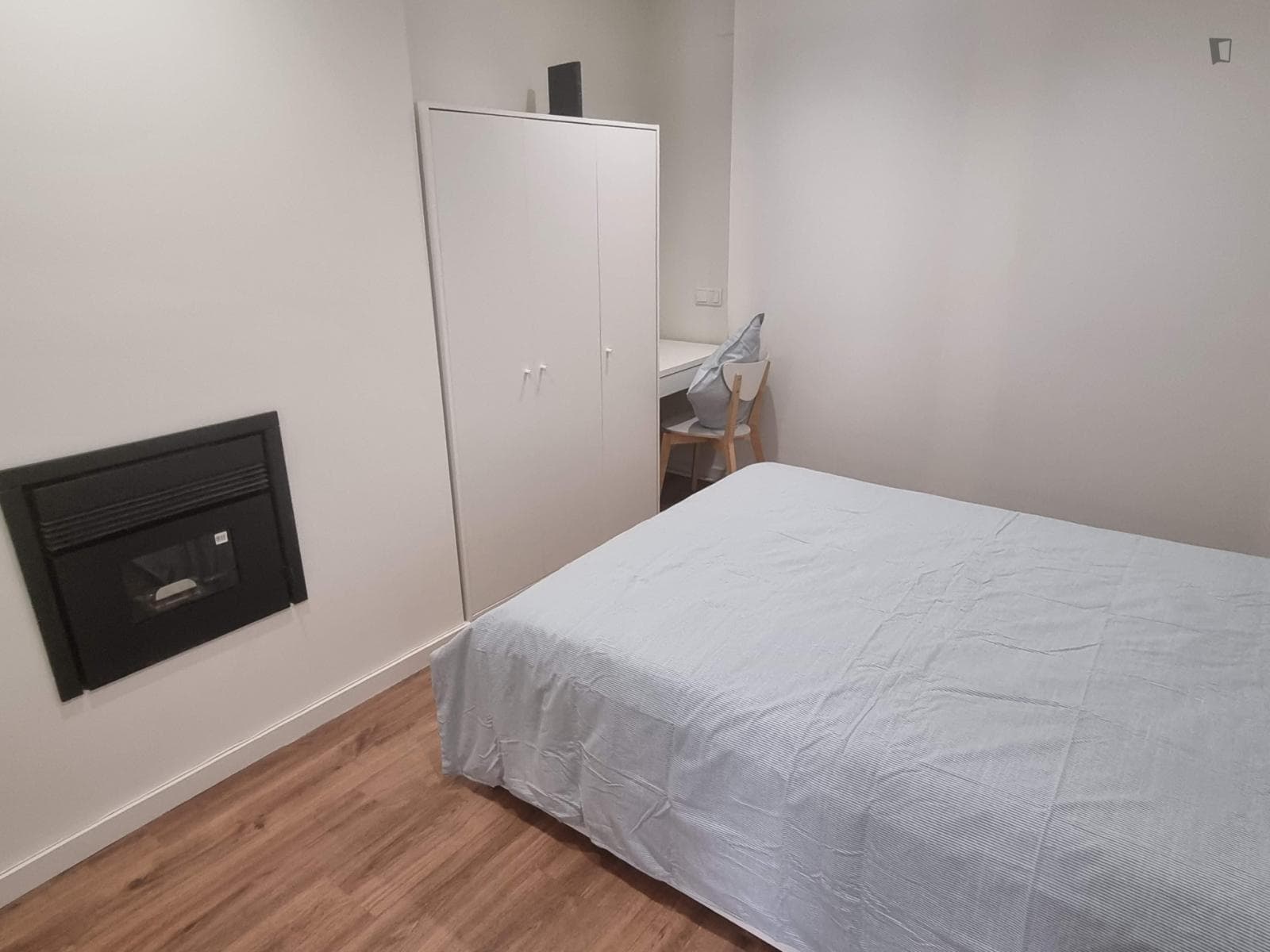 Luminous double bedroom in a 5-bedroom flay, in Paranhos photo 1