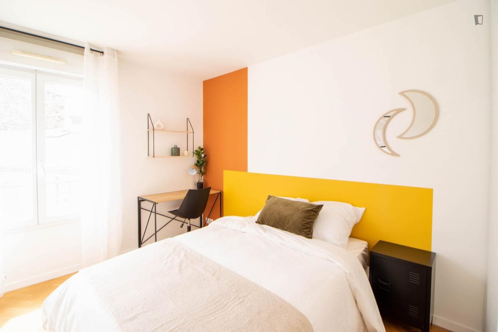 Nice 12 m² bedroom to rent in Saint-Denis photo 1
